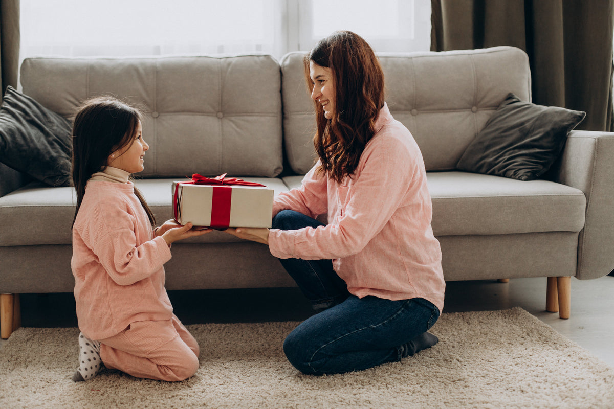 Tips To Choose The Perfect Gift For Children’s Day